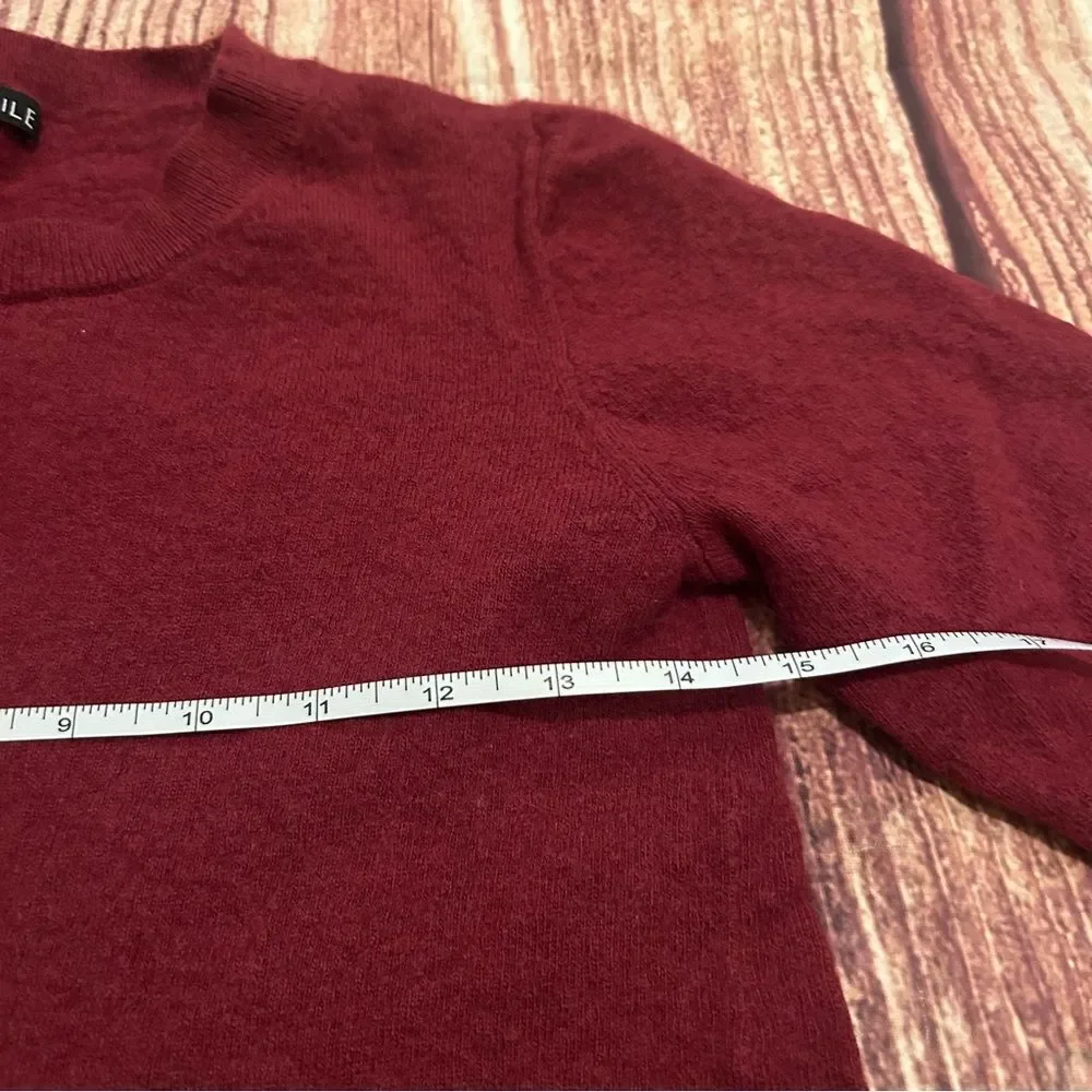 Women’s J.Crew Mercantile Red Sweater Size Small